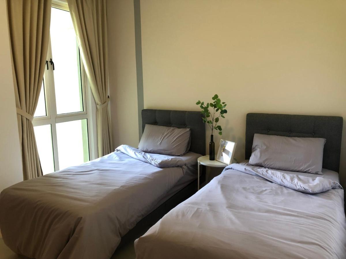 Santubong Suites B Just Like Home Damai Kuching Eksteriør bilde