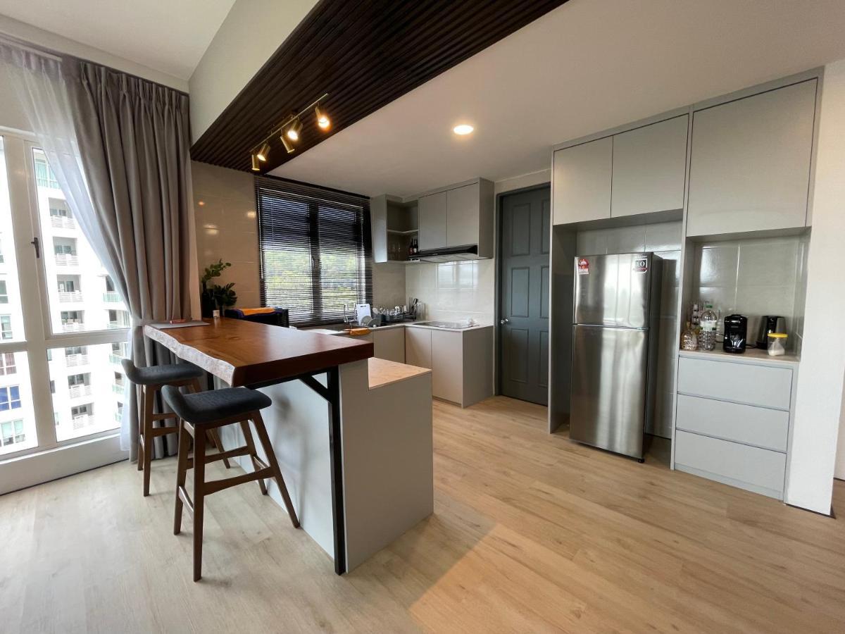 Santubong Suites B Just Like Home Damai Kuching Eksteriør bilde
