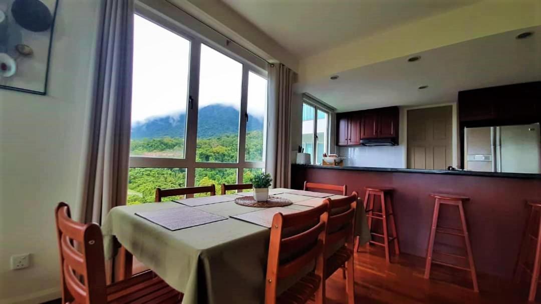 Santubong Suites B Just Like Home Damai Kuching Eksteriør bilde